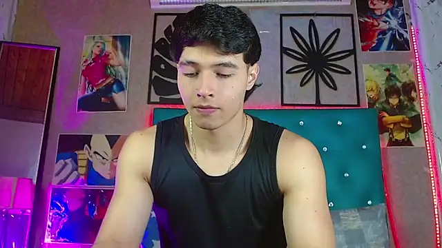 LiamAndrewzz online show from March 24, 3:28 am