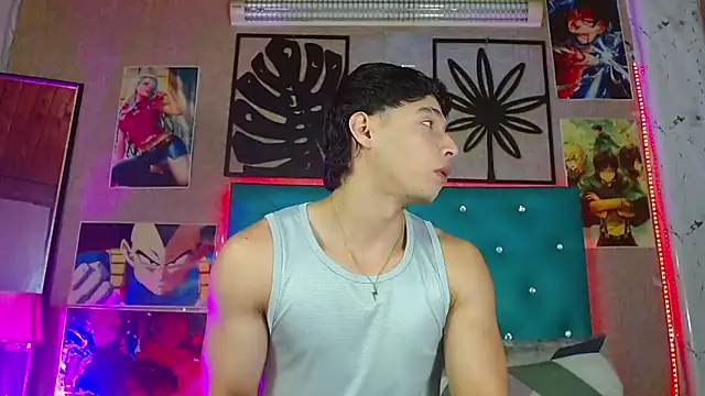 LiamAndrewzz online show from March 2, 5:08 am