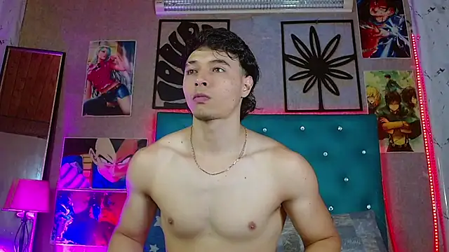 LiamAndrewzz online show from May 25, 8:46 am