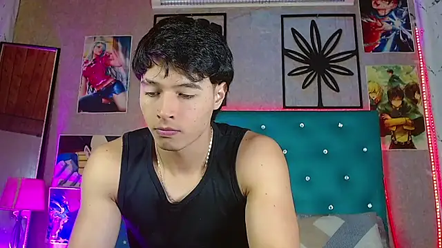 Snapshot of LiamAndrewzz chatting on June 16, 4:12 am LiamAndrewzz online show from June 16, 4:12 am