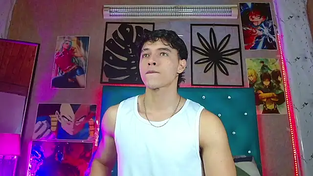 LiamAndrewzz online show from February 14, 4:34 am