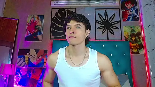 Snapshot of LiamAndrewzz chatting on July 20, 3:36 am LiamAndrewzz online show from July 20, 3:36 am