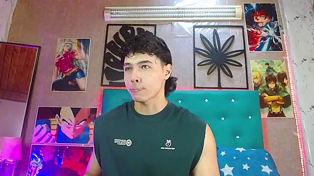 LiamAndrewzz online show from December 3, 6:18 pm