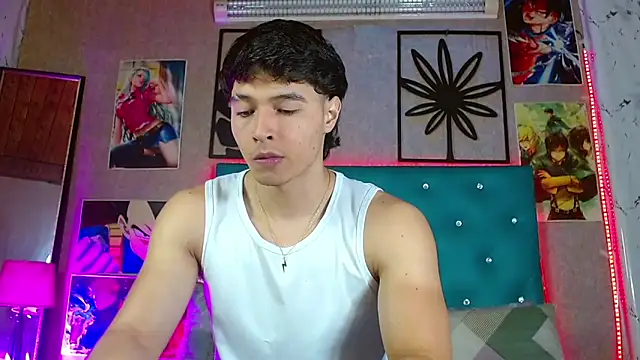 LiamAndrewzz online show from May 5, 5:21 am