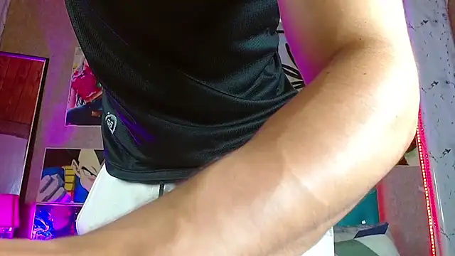 LiamAndrewzz online show from February 28, 4:45 am