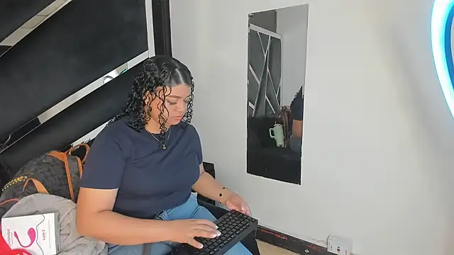 Snapshot of Rubyxht chatting on September 27, 12:33 pm Rubyxht online show from September 27, 12:33 pm