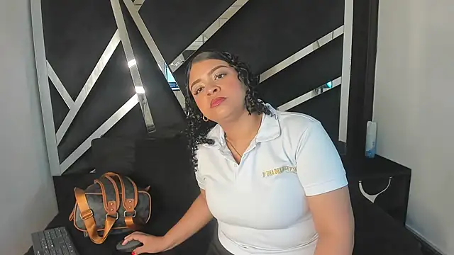 Rubyxht online show from October 31, 12:46 pm