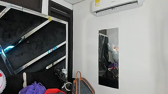 Rubyxht online show from February 17, 12:46 pm