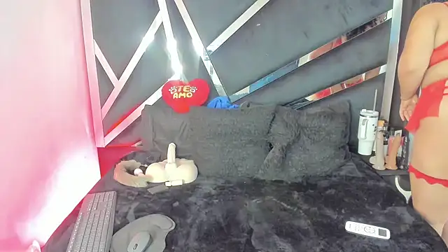 Rubyxht online show from April 26, 12:46 pm