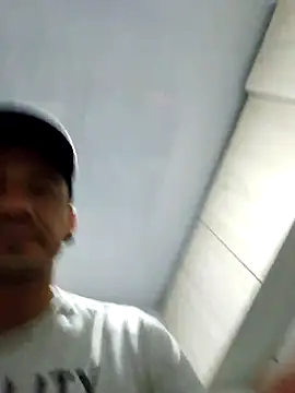 Iuver online show from March 13, 11:32 pm