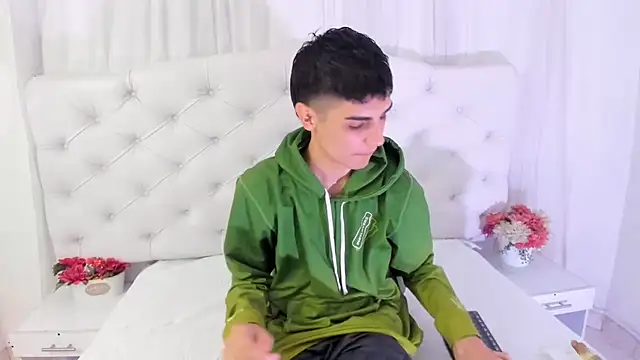 frank jhonsson online show from September 18, 7:06 pm