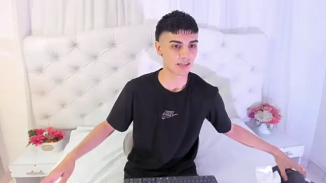 frank jhonsson online show from September 12, 7:02 pm