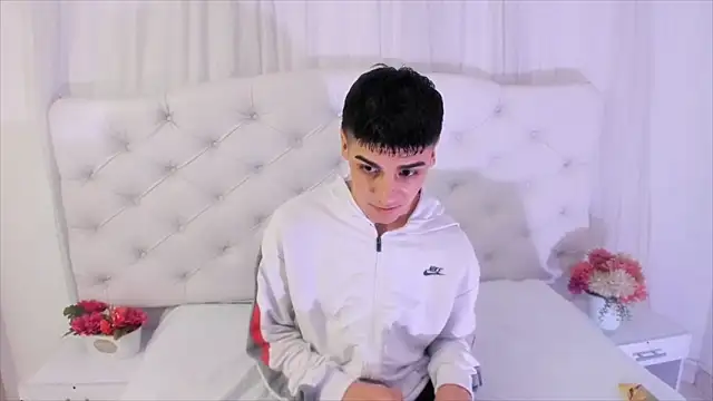 frank jhonsson online show from September 24, 7:09 pm