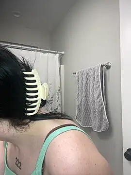 bkardashian online show from March 6, 1:00 am