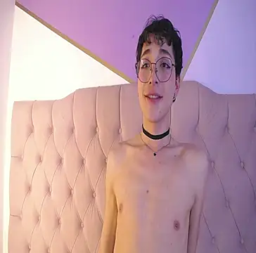 Damiian21  online show from March 18, 5:33 pm