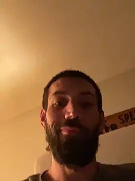 Snapshot of QueenM3 chatting on October 1, 6:40 am QueenM3 online show from October 1, 6:40 am