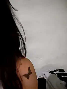 ElaRuil69 online show from April 5, 3:46 am