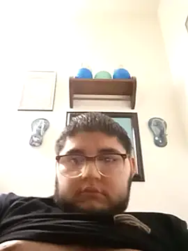 Snapshot of Bigdaddy-Marc chatting on February 18, 11:11 am Bigdaddy-Marc online show from February 18, 11:11 am