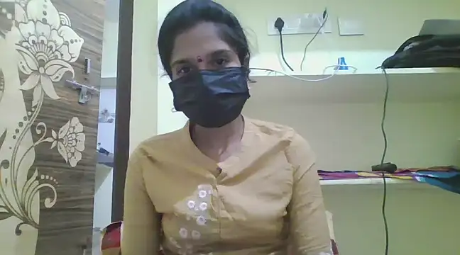 Snapshot of cutee_telugu chatting on February 26, 1:11 pm cutee telugu online show from February 26, 1:11 pm