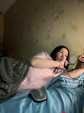 Naughtbaby 2025 online show from November 14, 4:16 am