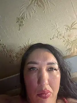 Snapshot of Naughtbaby_2025 chatting on May 27, 1:04 am Naughtbaby 2025 online show from May 27, 1:04 am