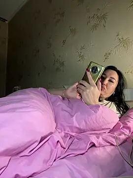 Snapshot of Naughtbaby_2025 chatting on February 10, 1:48 am Naughtbaby 2025 online show from February 10, 1:48 am