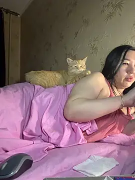 Snapshot of Naughtbaby_2025 chatting on April 19, 11:51 pm Naughtbaby 2025 online show from April 19, 11:51 pm