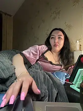 Naughtbaby 2025 online show from May 10, 1:42 am