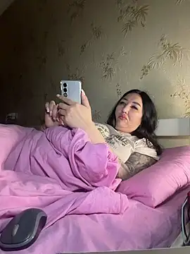 Snapshot of Naughtbaby_2025 chatting on April 29, 11:55 pm Naughtbaby 2025 online show from April 29, 11:55 pm