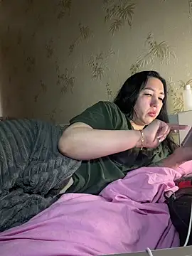 Naughtbaby 2025 online show from April 22, 1:07 pm