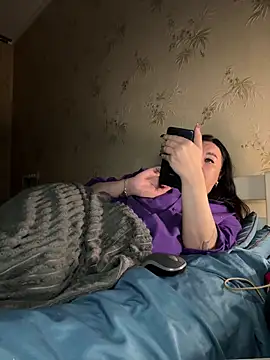 Naughtbaby 2025 online show from November 30, 2:29 pm