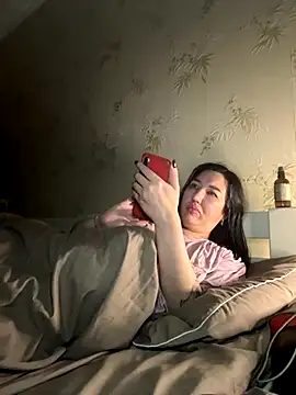Snapshot of Naughtbaby_2025 chatting on September 23, 12:06 am Naughtbaby 2025 online show from September 23, 12:06 am