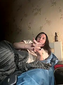 Naughtbaby 2025 online show from December 16, 3:44 am