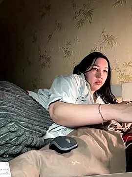 Naughtbaby 2025 online show from January 12, 2:13 pm