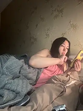 Snapshot of Naughtbaby_2025 chatting on February 24, 1:50 am Naughtbaby 2025 online show from February 24, 1:50 am