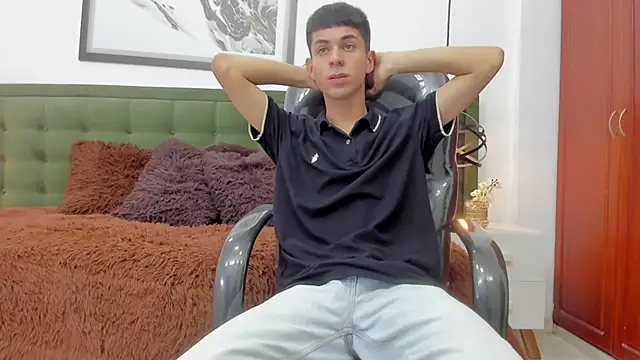 Snapshot of Johann_sex chatting on January 18, 5:05 pm Johann sex online show from January 18, 5:05 pm