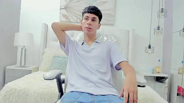 Snapshot of Johann_sex chatting on May 26, 5:55 pm Johann sex online show from May 26, 5:55 pm