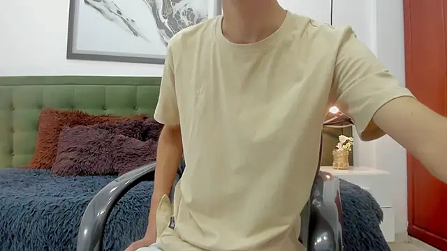 Snapshot of Johann_sex chatting on February 22, 4:52 pm Johann sex online show from February 22, 4:52 pm