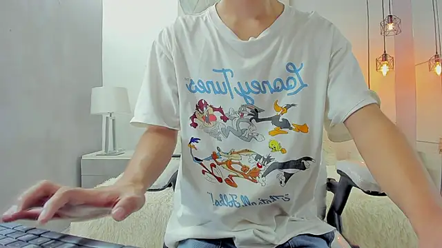 Snapshot of Johann_sex chatting on July 12, 7:04 pm Johann sex online show from July 12, 7:04 pm