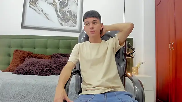 Snapshot of Johann_sex chatting on February 5, 5:09 pm Johann sex online show from February 5, 5:09 pm