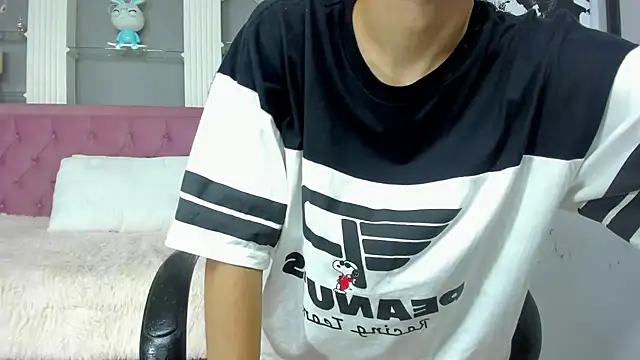 Snapshot of Johann_sex chatting on September 25, 5:30 pm Johann sex online show from September 25, 5:30 pm