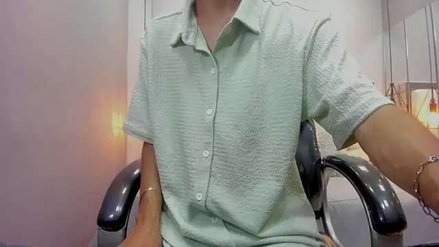 Snapshot of Johann_sex chatting on October 31, 2:24 pm Johann sex online show from October 31, 2:24 pm