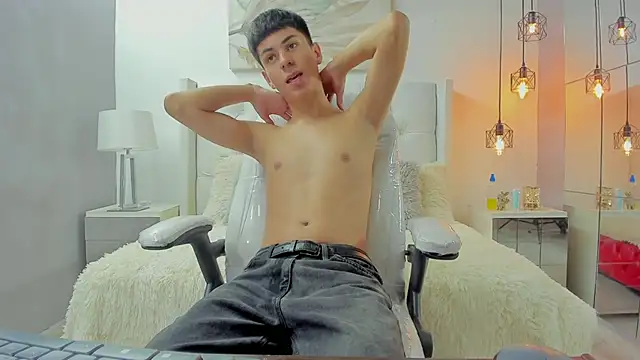 Snapshot of Johann_sex chatting on July 8, 6:30 pm Johann sex online show from July 8, 6:30 pm