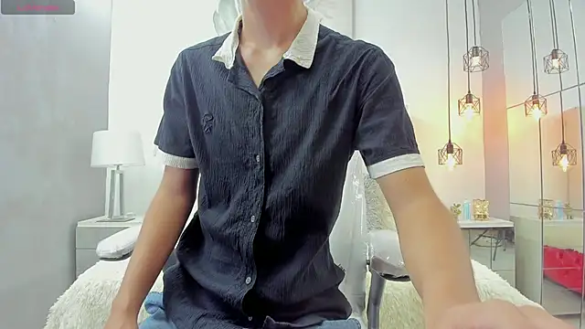 Snapshot of Johann_sex chatting on June 25, 6:35 pm Johann sex online show from June 25, 6:35 pm