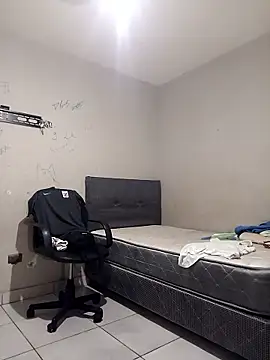 LeonRoots online show from January 11, 10:27 pm