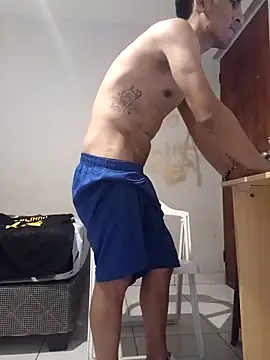 LeonRoots online show from November 2, 4:45 pm