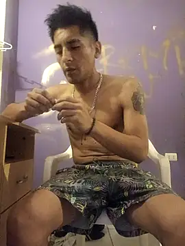 LeonRoots online show from February 26, 8:14 am