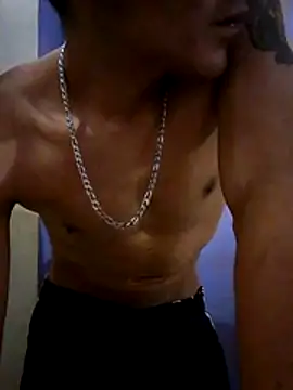 LeonRoots online show from February 6, 1:18 pm