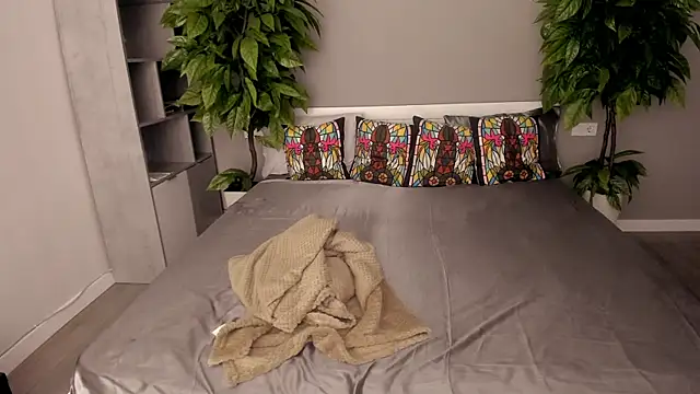 Snapshot of PaigePrado chatting on November 14, 6:50 am PaigePrado online show from November 14, 6:50 am