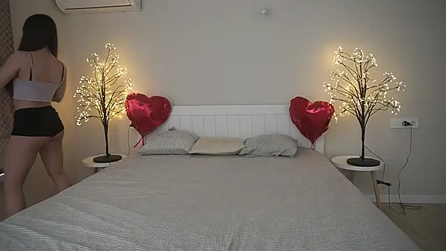 Snapshot of PaigePrado chatting on March 13, 6:37 am PaigePrado online show from March 13, 6:37 am